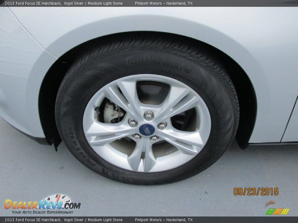 2013 Ford Focus SE Hatchback Ingot Silver / Medium Light Stone Photo #18