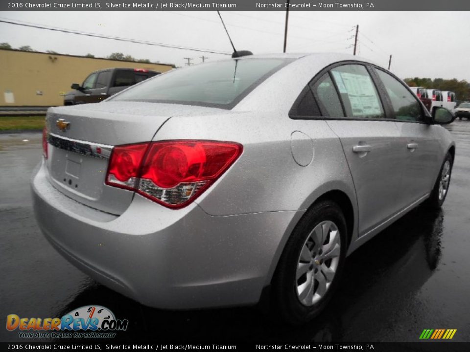 2016 Chevrolet Cruze Limited LS Silver Ice Metallic / Jet Black/Medium Titanium Photo #6