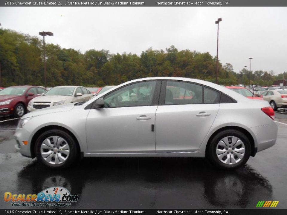 2016 Chevrolet Cruze Limited LS Silver Ice Metallic / Jet Black/Medium Titanium Photo #9