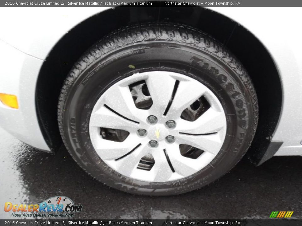 2016 Chevrolet Cruze Limited LS Silver Ice Metallic / Jet Black/Medium Titanium Photo #10