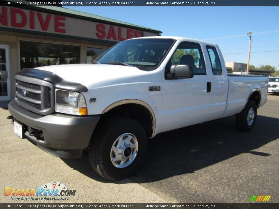 2002 Ford F250 Super Duty XL SuperCab 4x4 Oxford White / Medium Flint Photo #1