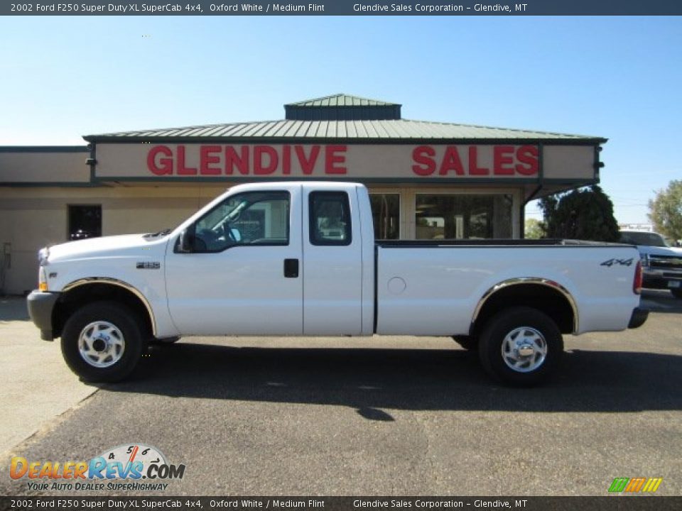2002 Ford F250 Super Duty XL SuperCab 4x4 Oxford White / Medium Flint Photo #5
