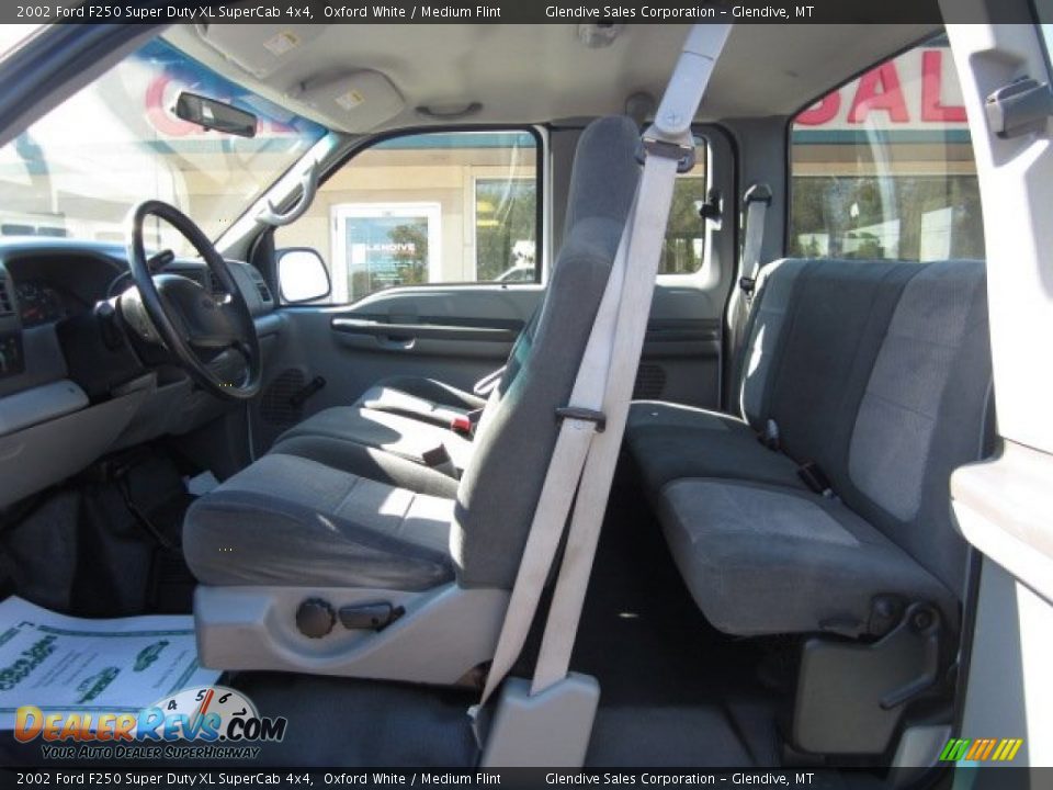 2002 Ford F250 Super Duty XL SuperCab 4x4 Oxford White / Medium Flint Photo #7