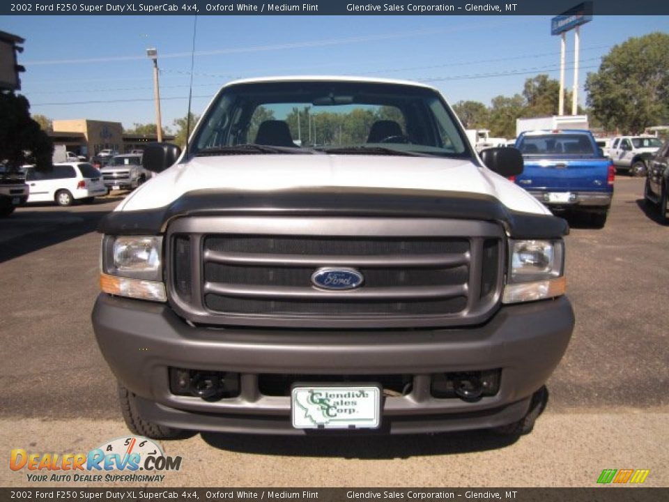 2002 Ford F250 Super Duty XL SuperCab 4x4 Oxford White / Medium Flint Photo #11