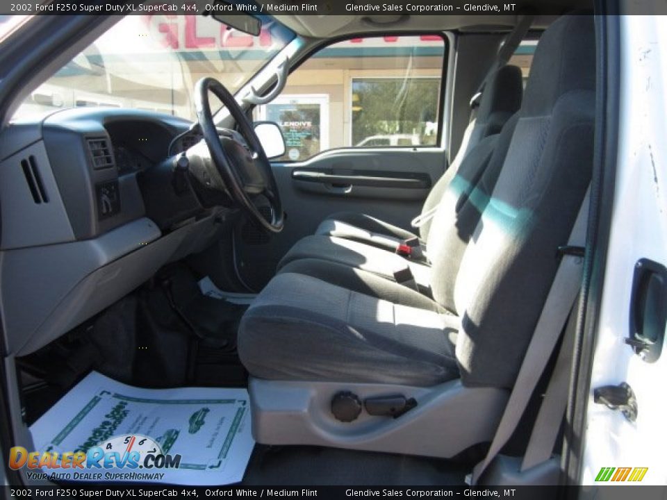 2002 Ford F250 Super Duty XL SuperCab 4x4 Oxford White / Medium Flint Photo #14