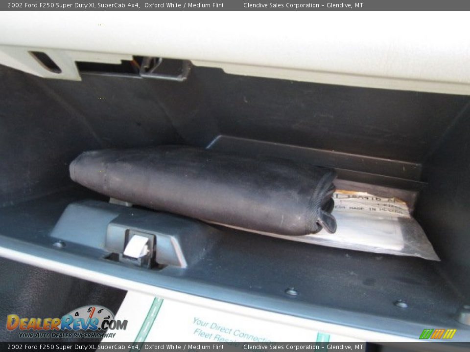 2002 Ford F250 Super Duty XL SuperCab 4x4 Oxford White / Medium Flint Photo #24