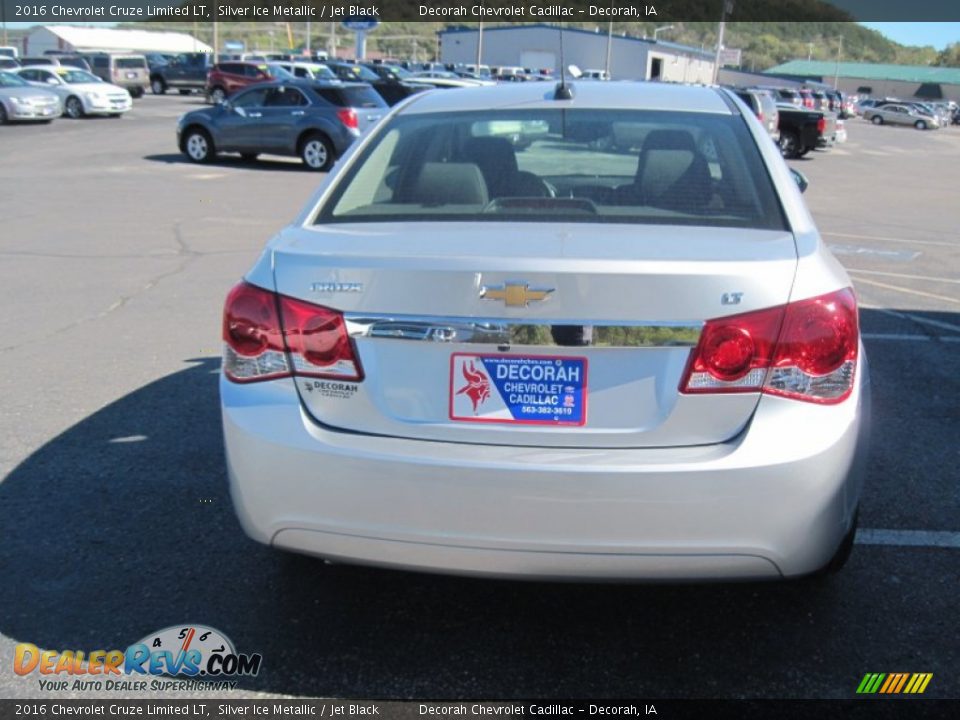 2016 Chevrolet Cruze Limited LT Silver Ice Metallic / Jet Black Photo #5