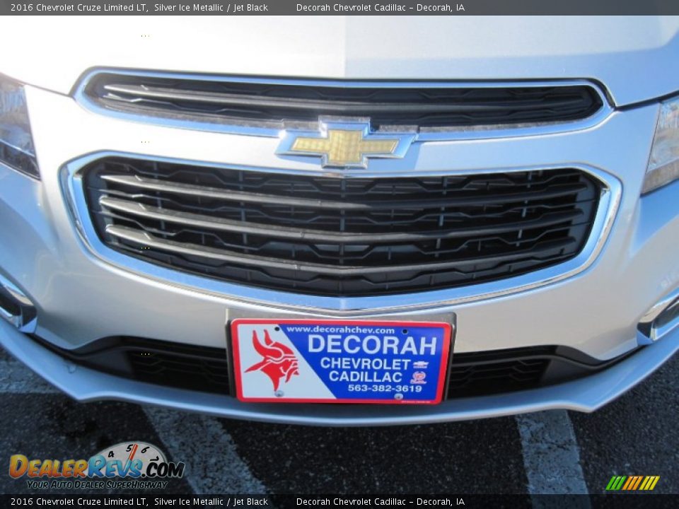 2016 Chevrolet Cruze Limited LT Silver Ice Metallic / Jet Black Photo #9