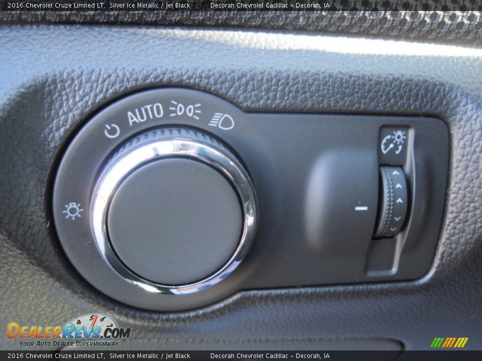 2016 Chevrolet Cruze Limited LT Silver Ice Metallic / Jet Black Photo #22