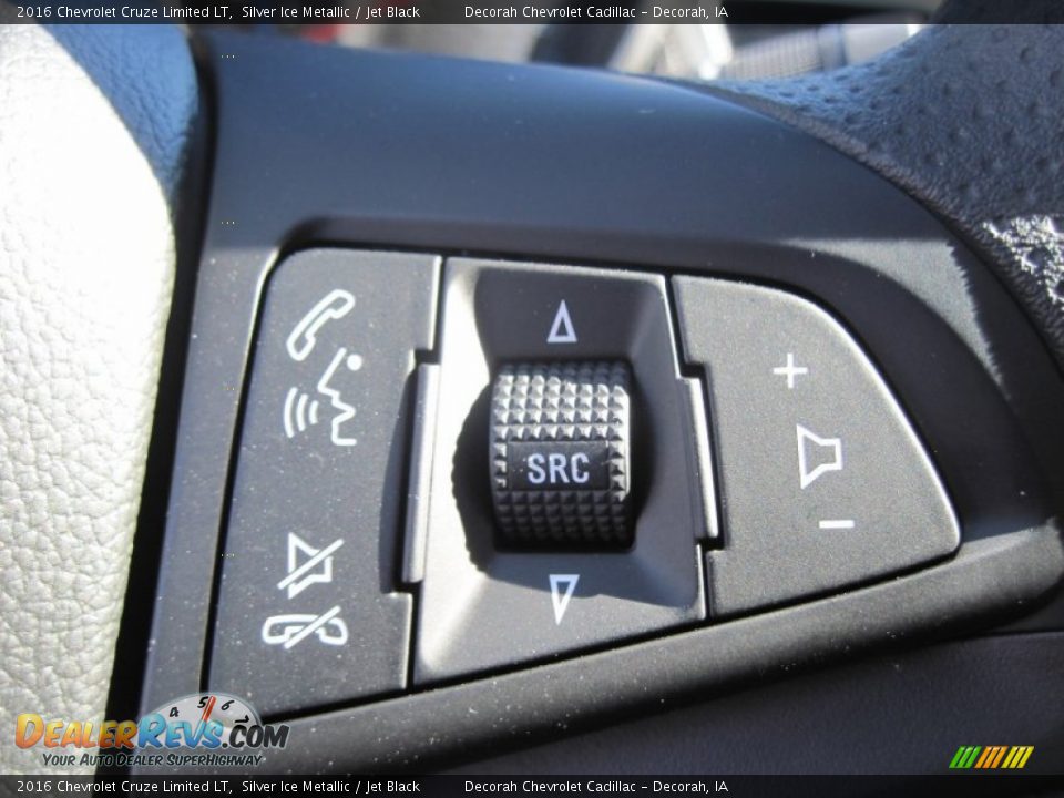 2016 Chevrolet Cruze Limited LT Silver Ice Metallic / Jet Black Photo #28