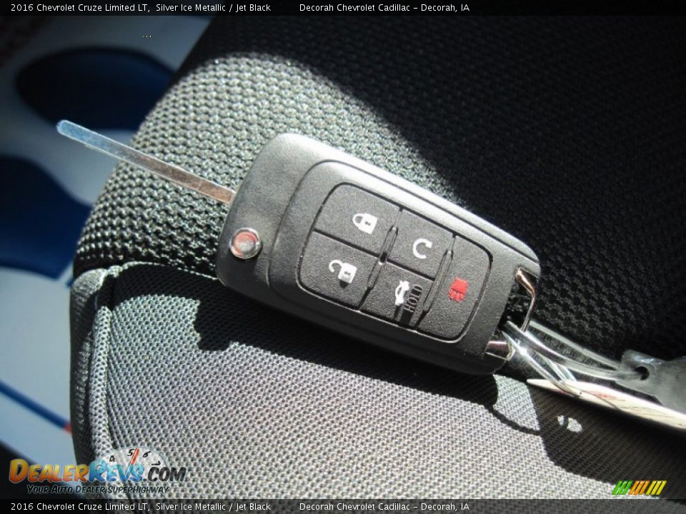 2016 Chevrolet Cruze Limited LT Silver Ice Metallic / Jet Black Photo #29