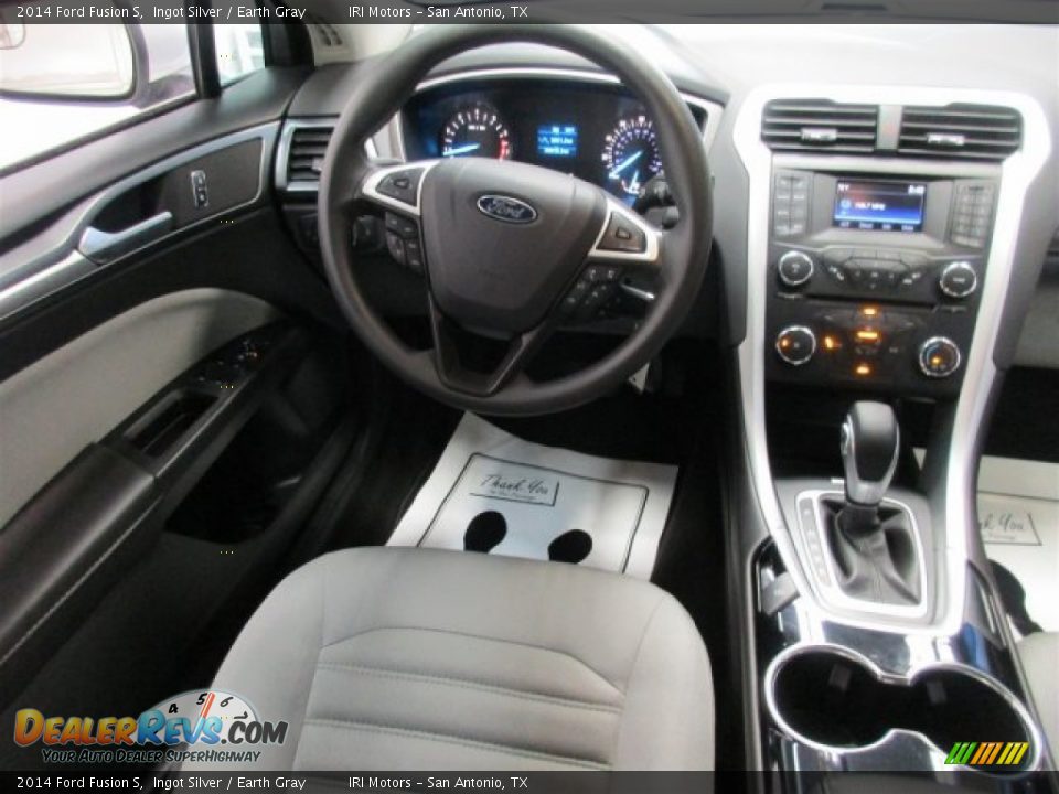 2014 Ford Fusion S Ingot Silver / Earth Gray Photo #10