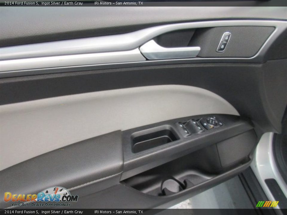 2014 Ford Fusion S Ingot Silver / Earth Gray Photo #13