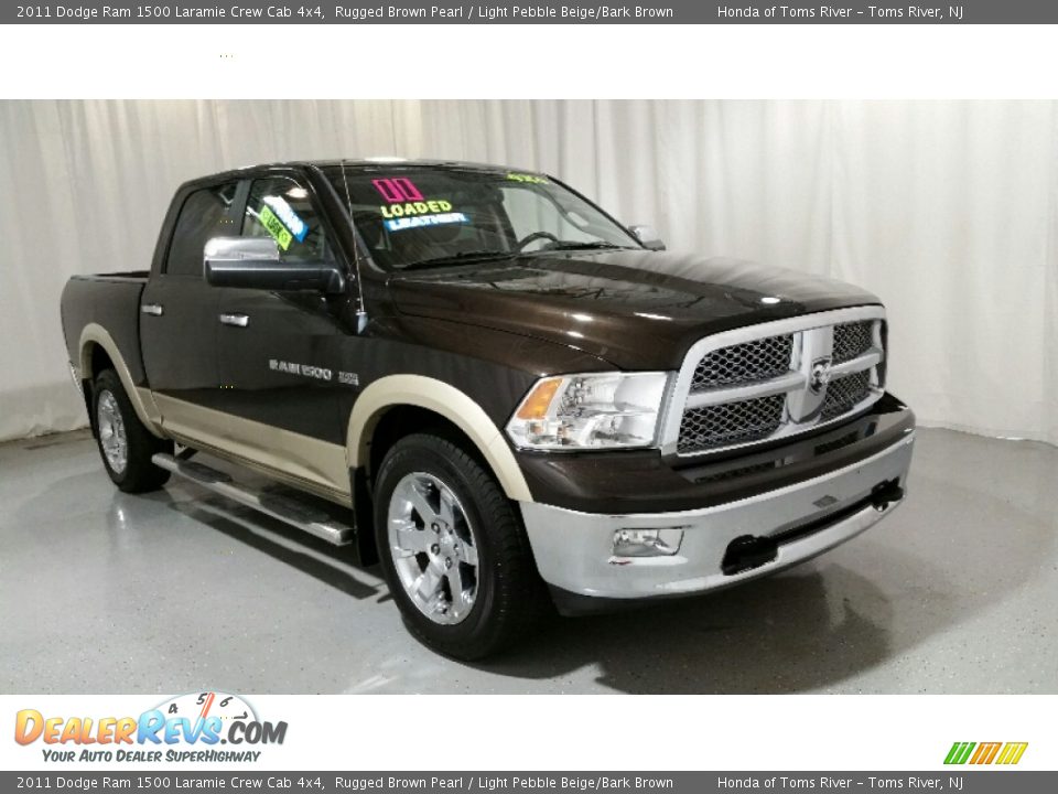 2011 Dodge Ram 1500 Laramie Crew Cab 4x4 Rugged Brown Pearl / Light Pebble Beige/Bark Brown Photo #3