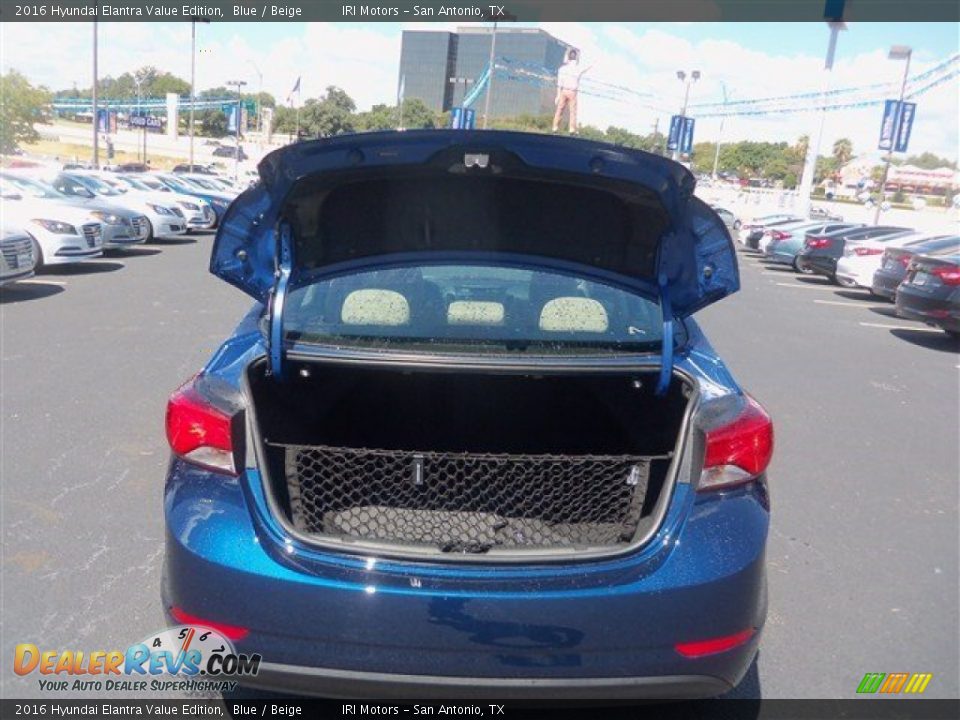 2016 Hyundai Elantra Value Edition Blue / Beige Photo #16