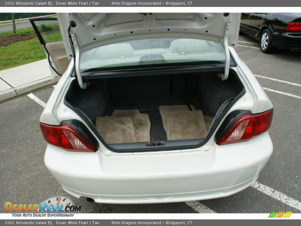 2002 Mitsubishi Galant ES Dover White Pearl / Tan Photo #8