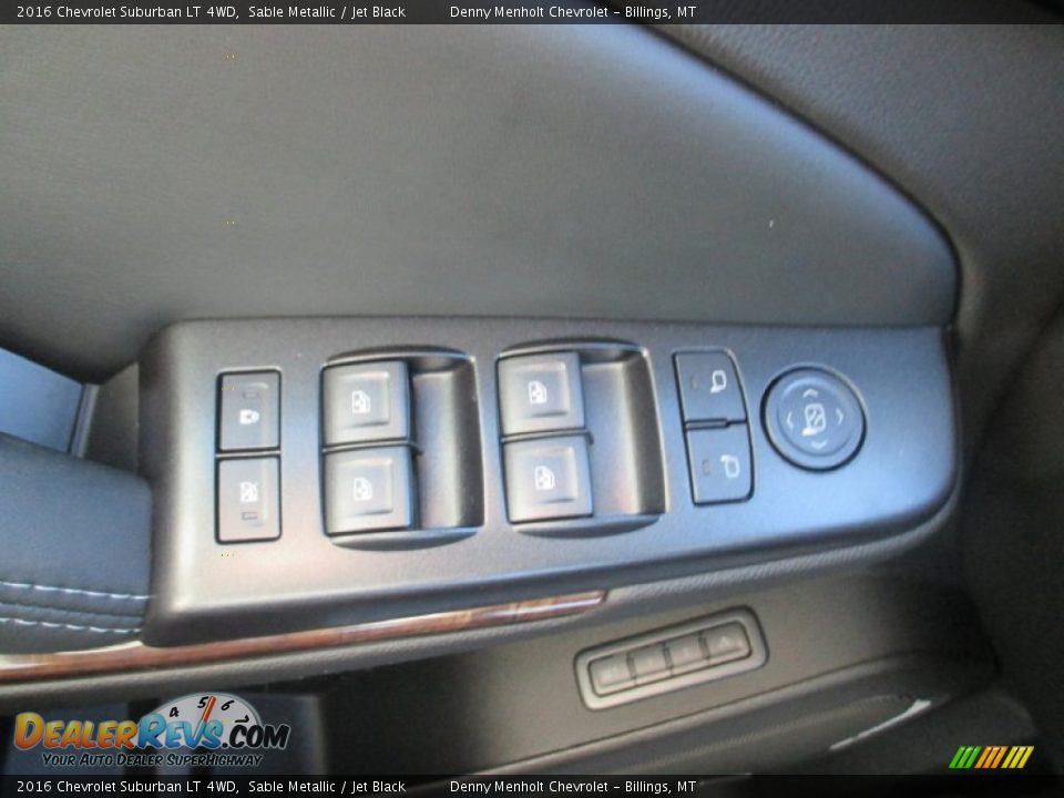 Controls of 2016 Chevrolet Suburban LT 4WD Photo #19