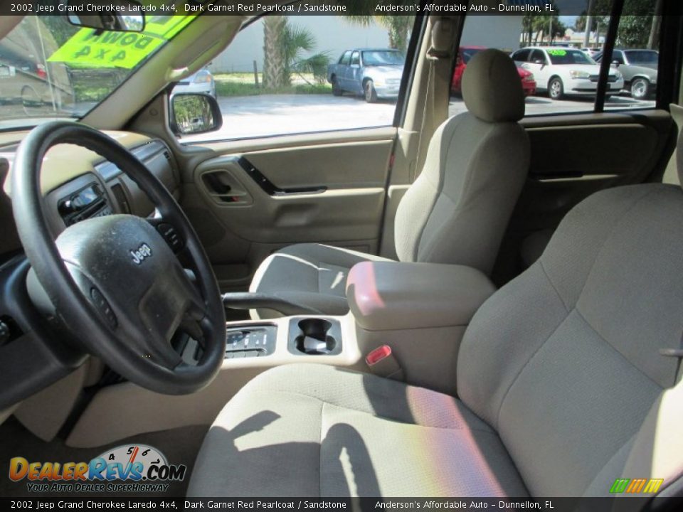 2002 Jeep Grand Cherokee Laredo 4x4 Dark Garnet Red Pearlcoat / Sandstone Photo #10