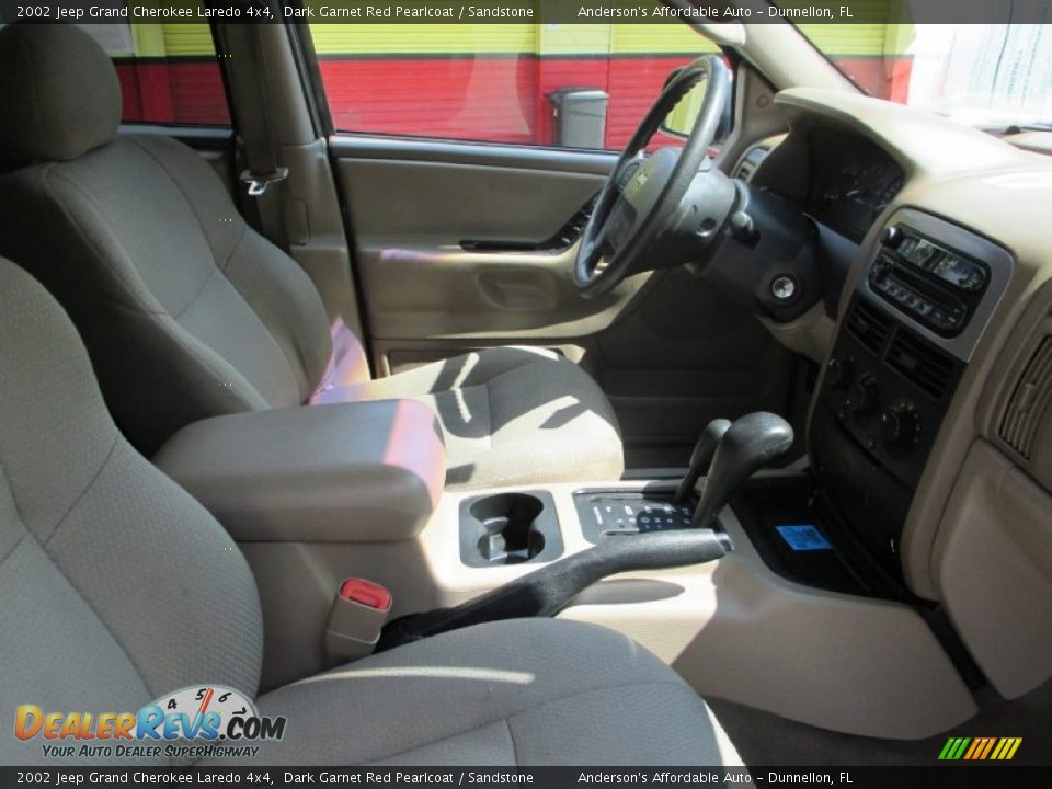 2002 Jeep Grand Cherokee Laredo 4x4 Dark Garnet Red Pearlcoat / Sandstone Photo #15