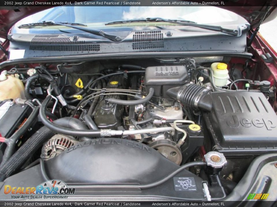 2002 Jeep Grand Cherokee Laredo 4x4 Dark Garnet Red Pearlcoat / Sandstone Photo #19