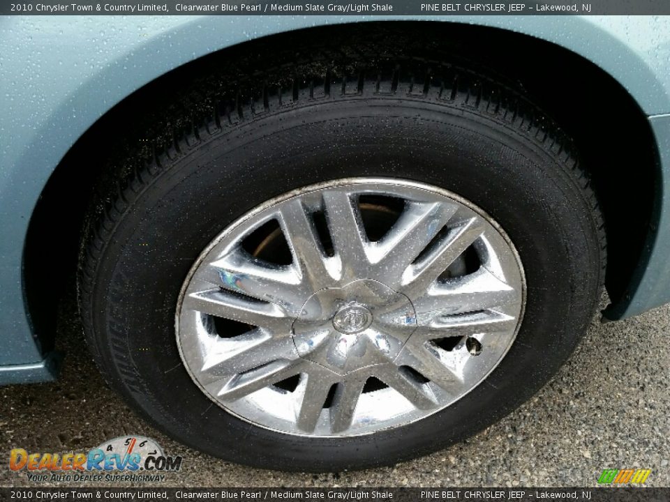 2010 Chrysler Town & Country Limited Clearwater Blue Pearl / Medium Slate Gray/Light Shale Photo #4