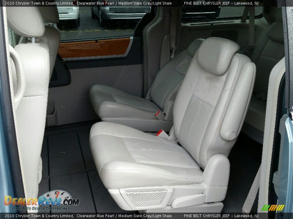 2010 Chrysler Town & Country Limited Clearwater Blue Pearl / Medium Slate Gray/Light Shale Photo #12