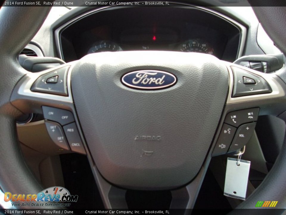 2014 Ford Fusion SE Ruby Red / Dune Photo #21