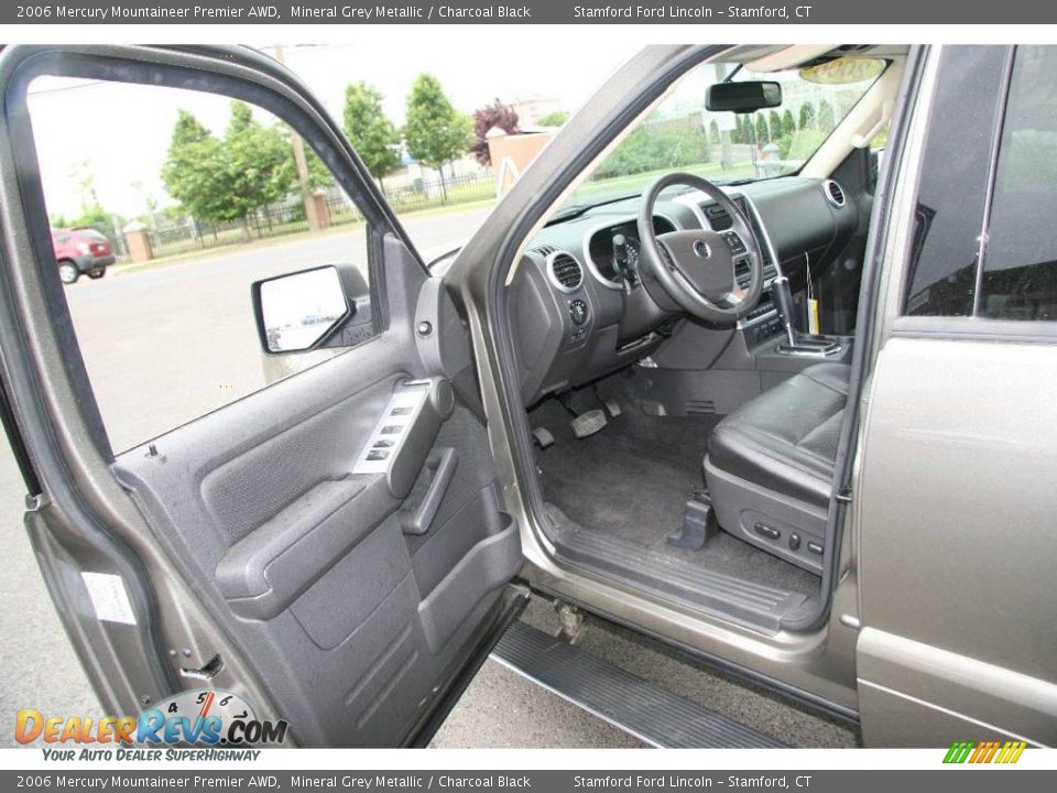 2006 Mercury Mountaineer Premier AWD Mineral Grey Metallic / Charcoal Black Photo #10