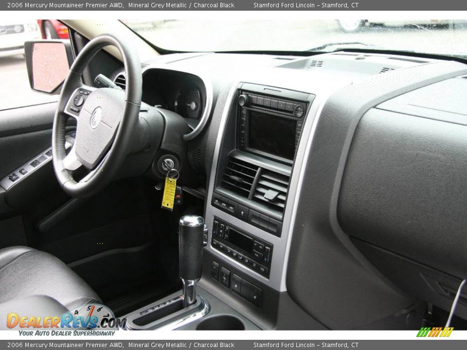 2006 Mercury Mountaineer Premier AWD Mineral Grey Metallic / Charcoal Black Photo #14