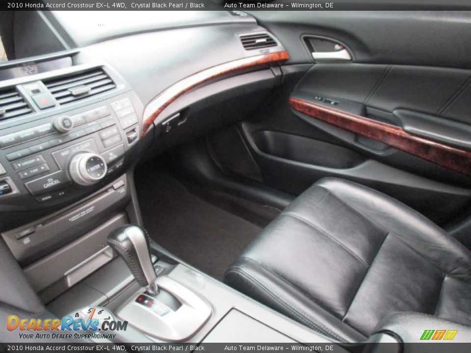 2010 Honda Accord Crosstour EX-L 4WD Crystal Black Pearl / Black Photo #16