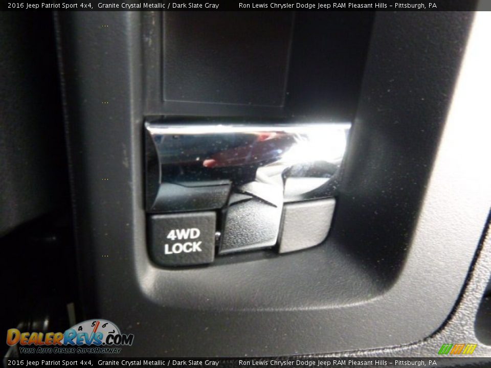 2016 Jeep Patriot Sport 4x4 Granite Crystal Metallic / Dark Slate Gray Photo #16