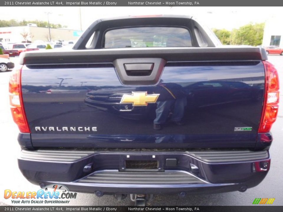 2011 Chevrolet Avalanche LT 4x4 Imperial Blue Metallic / Ebony Photo #4
