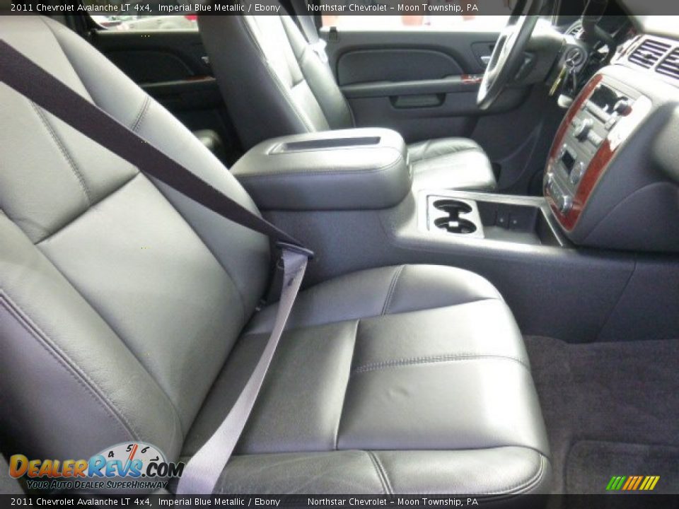 2011 Chevrolet Avalanche LT 4x4 Imperial Blue Metallic / Ebony Photo #10