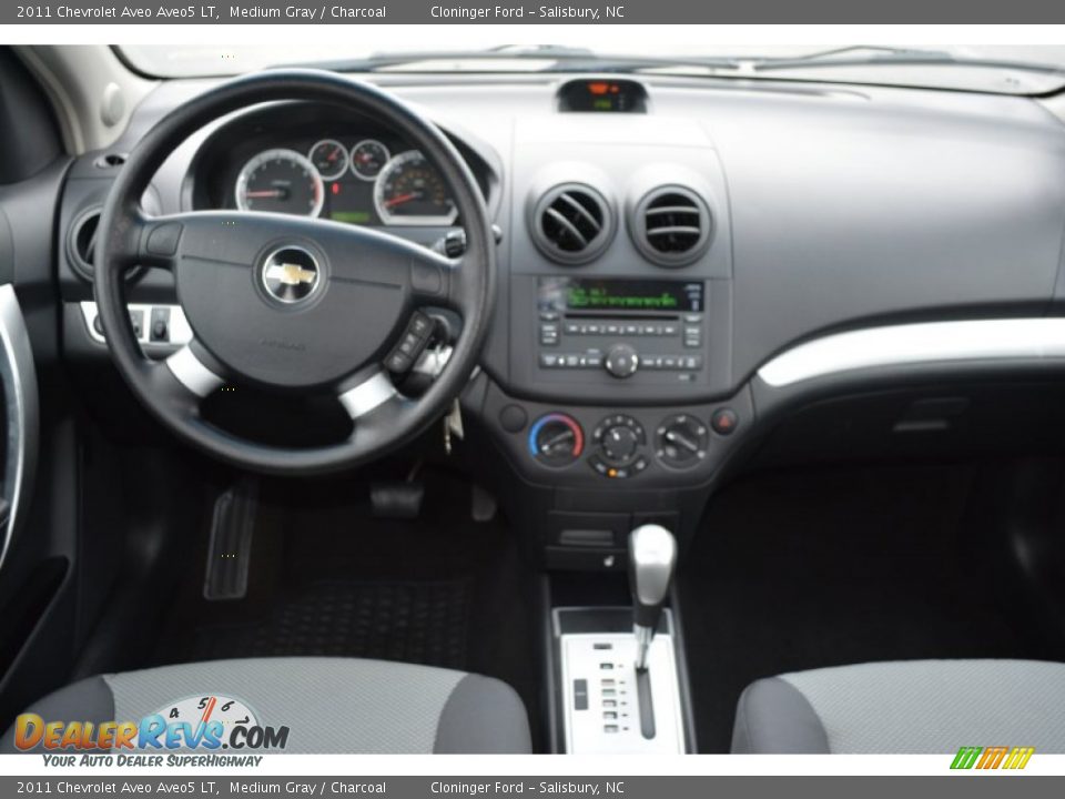 2011 Chevrolet Aveo Aveo5 LT Medium Gray / Charcoal Photo #12