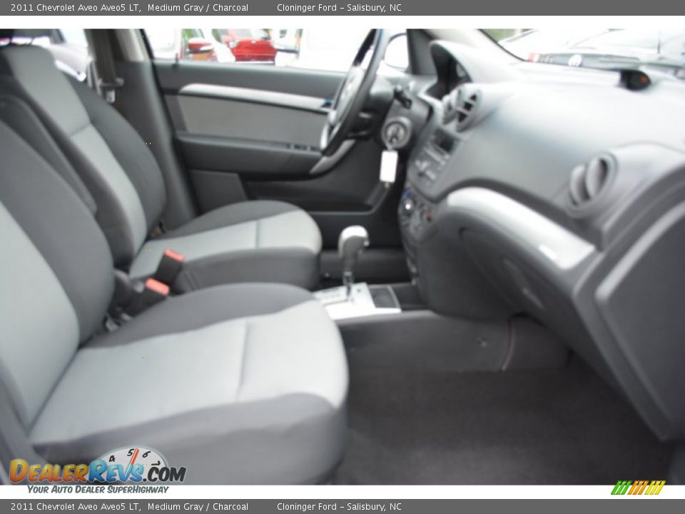 2011 Chevrolet Aveo Aveo5 LT Medium Gray / Charcoal Photo #17