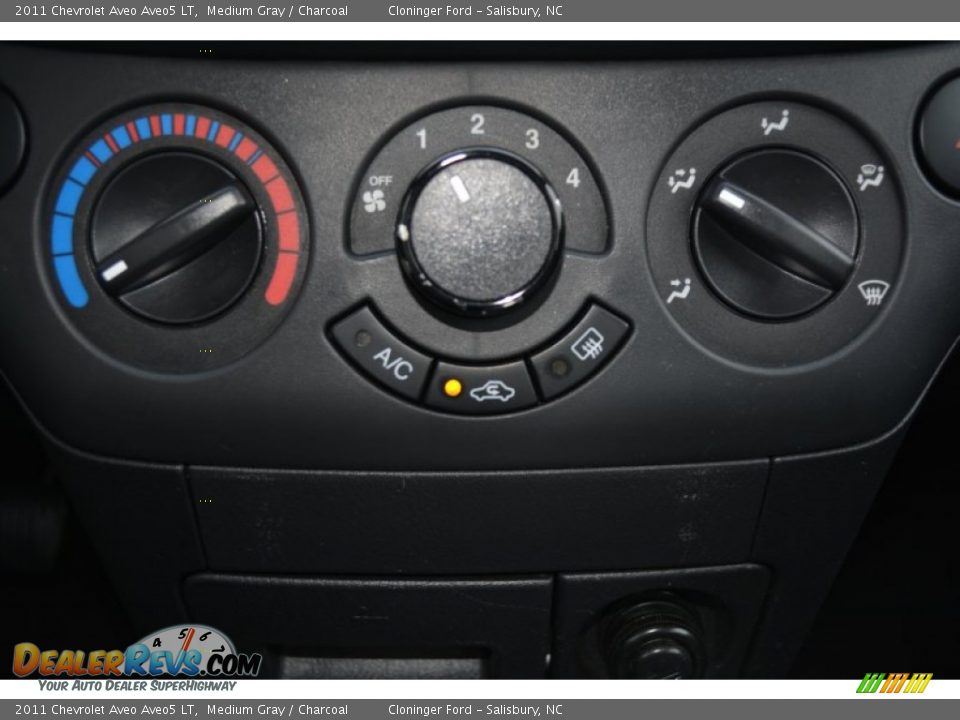 2011 Chevrolet Aveo Aveo5 LT Medium Gray / Charcoal Photo #19