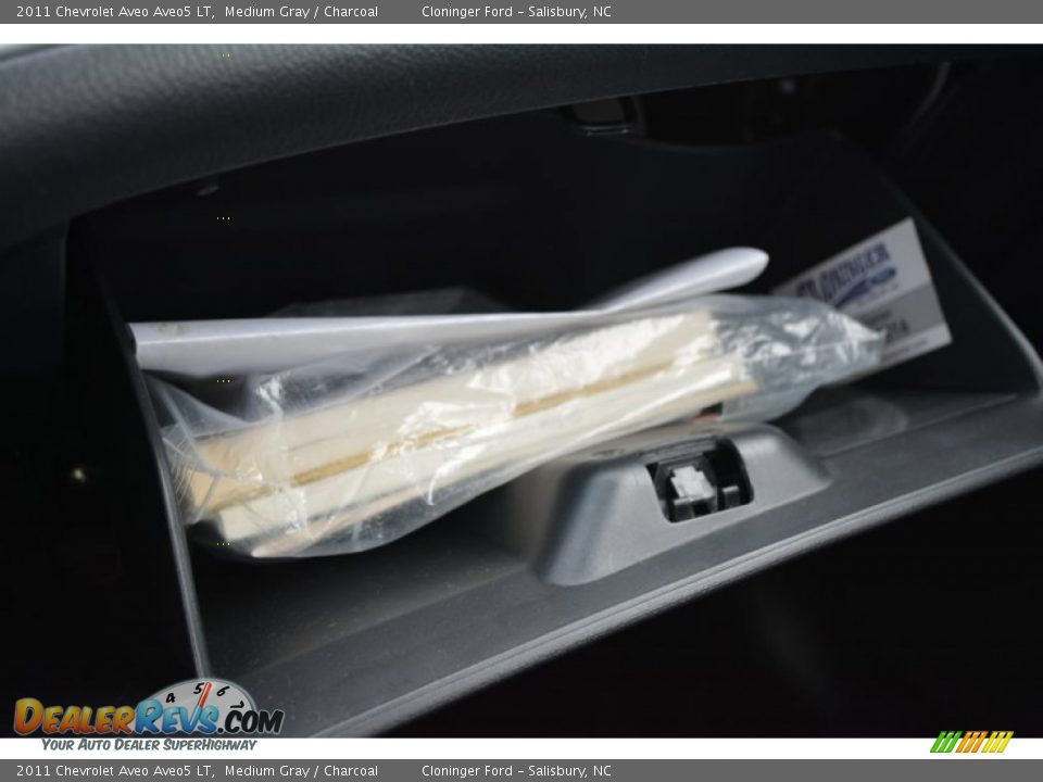 2011 Chevrolet Aveo Aveo5 LT Medium Gray / Charcoal Photo #25