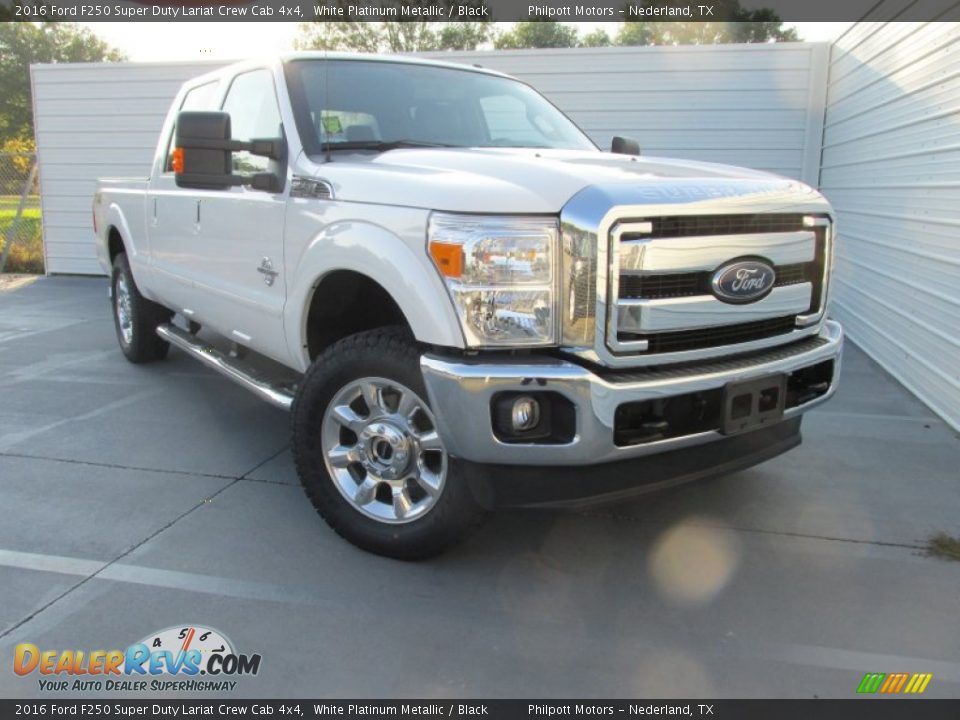 2016 Ford F250 Super Duty Lariat Crew Cab 4x4 White Platinum Metallic / Black Photo #2