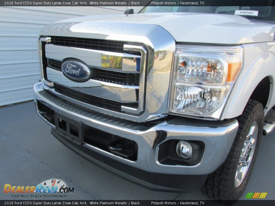 2016 Ford F250 Super Duty Lariat Crew Cab 4x4 White Platinum Metallic / Black Photo #10