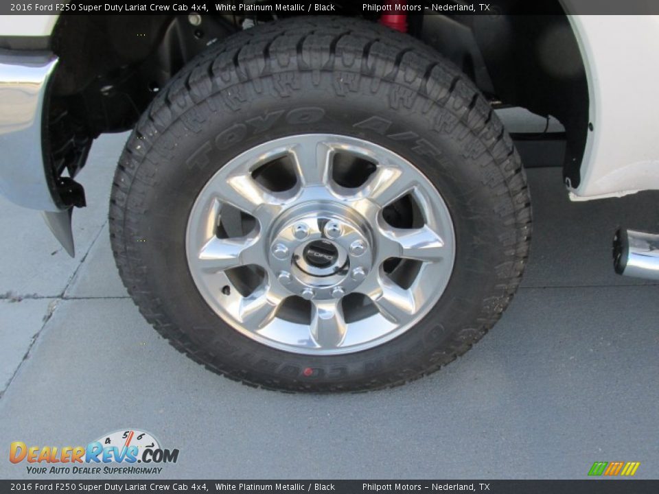 2016 Ford F250 Super Duty Lariat Crew Cab 4x4 White Platinum Metallic / Black Photo #11
