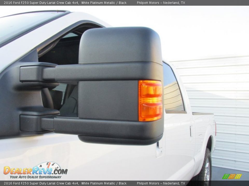 2016 Ford F250 Super Duty Lariat Crew Cab 4x4 White Platinum Metallic / Black Photo #13