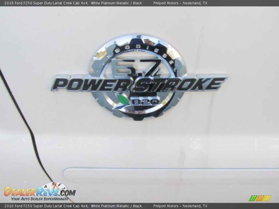 2016 Ford F250 Super Duty Lariat Crew Cab 4x4 White Platinum Metallic / Black Photo #15