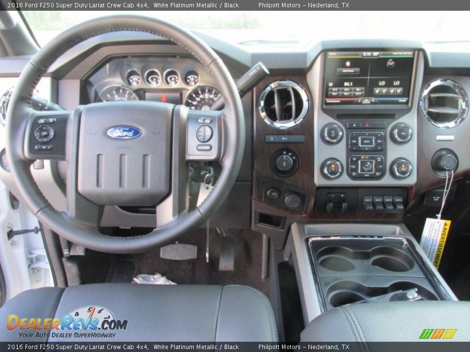 Dashboard of 2016 Ford F250 Super Duty Lariat Crew Cab 4x4 Photo #27