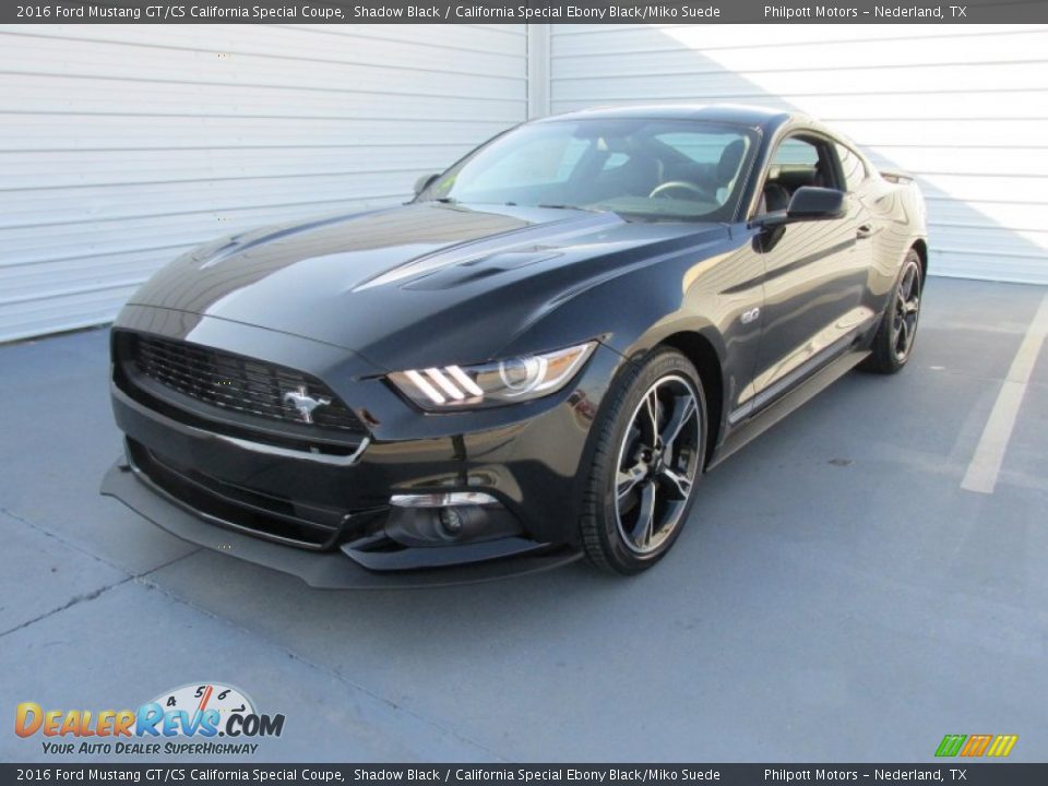 Front 3/4 View of 2016 Ford Mustang GT/CS California Special Coupe Photo #7