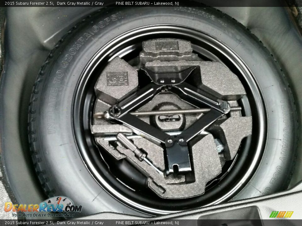 2015 Subaru Forester 2.5i Dark Gray Metallic / Gray Photo #10