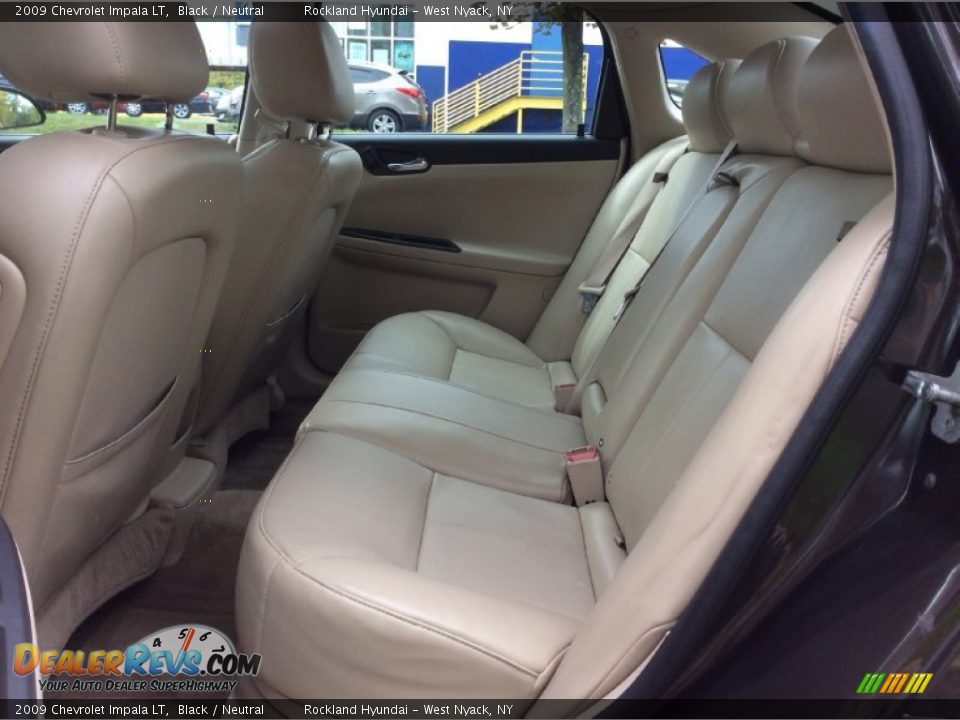 2009 Chevrolet Impala LT Black / Neutral Photo #21