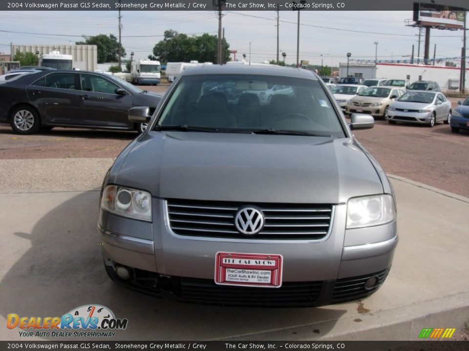 2004 Volkswagen Passat GLS Sedan Stonehenge Grey Metallic / Grey Photo #8