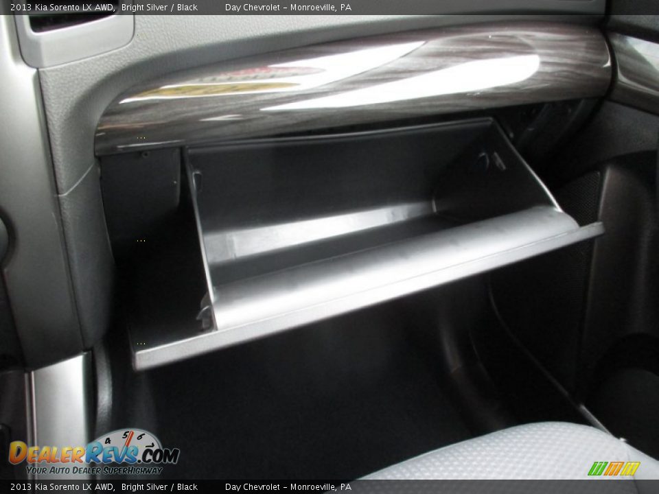 2013 Kia Sorento LX AWD Bright Silver / Black Photo #31