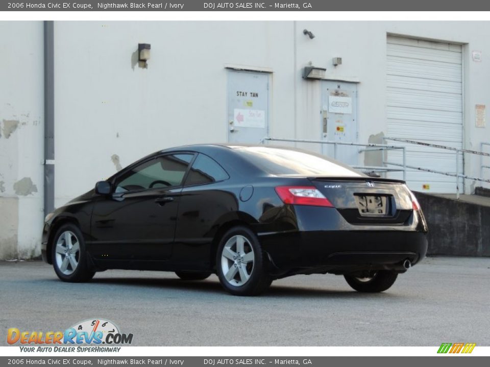 2006 Honda Civic EX Coupe Nighthawk Black Pearl / Ivory Photo #7