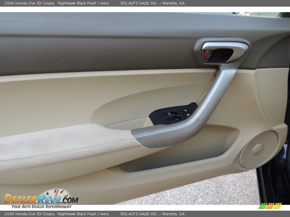 2006 Honda Civic EX Coupe Nighthawk Black Pearl / Ivory Photo #10